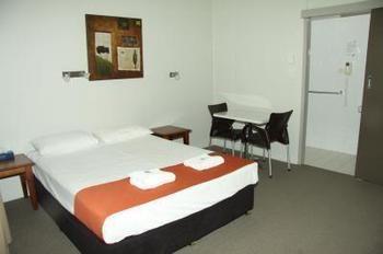 Anchorage Motor Motel 3*