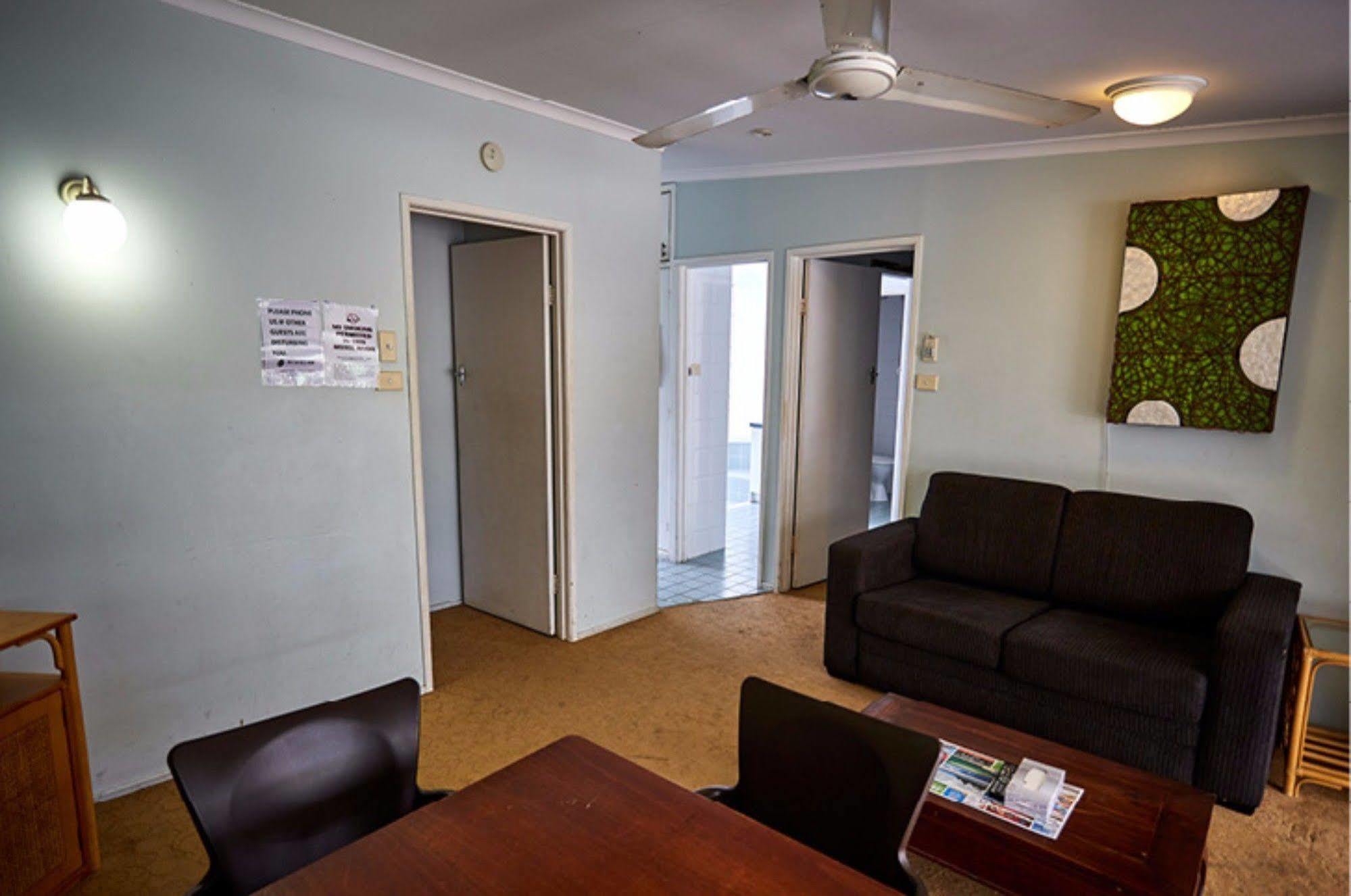 Anchorage Motor Motel 3*